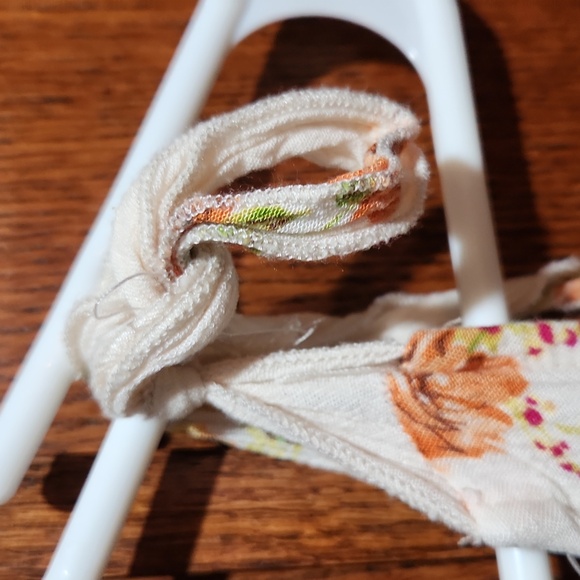 Size Medium Runway Star Gauzy Romper - Picture 7 of 7